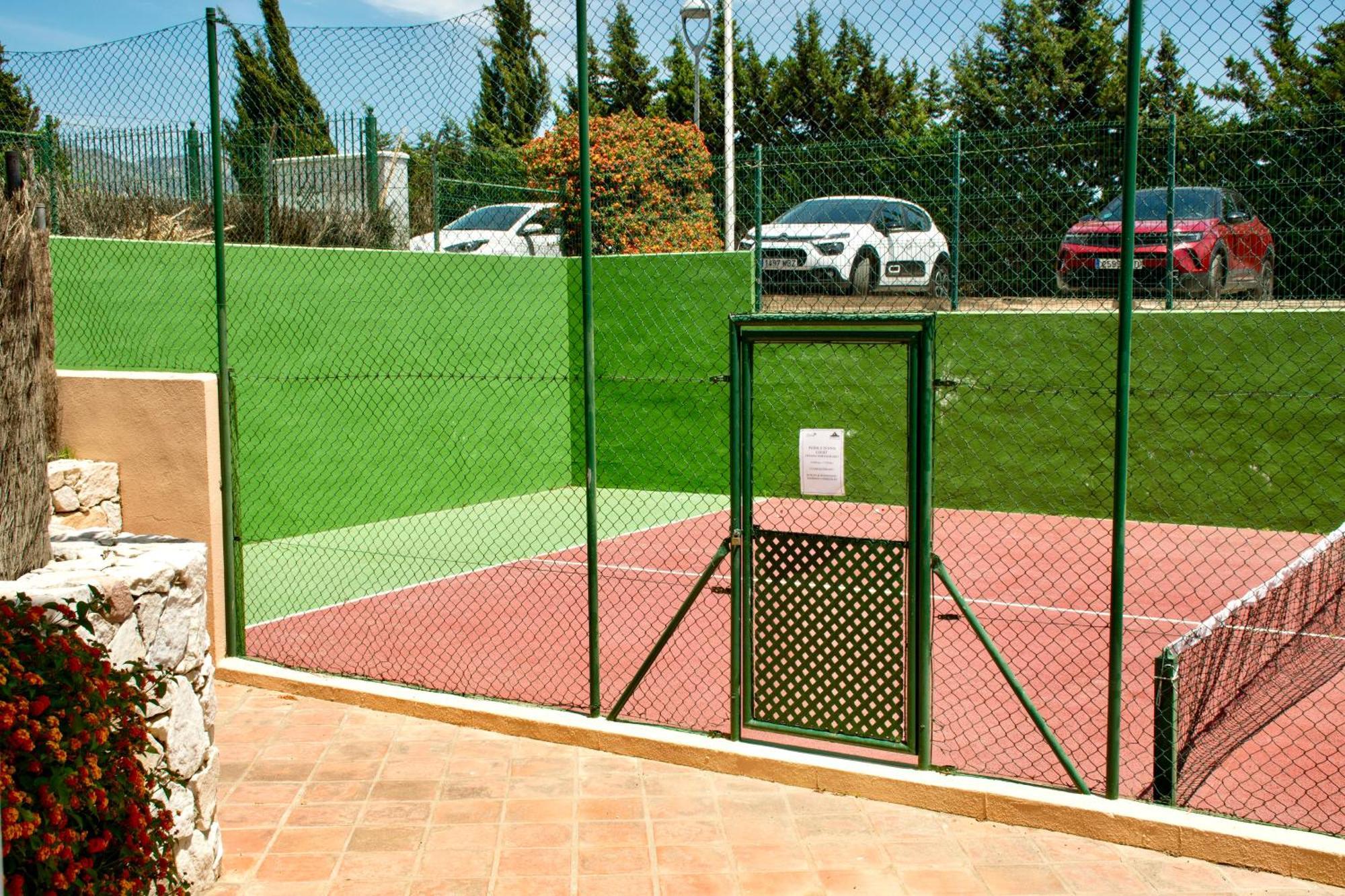 Leos Mijas Golf Apartment Фуeнхирола Екстериор снимка